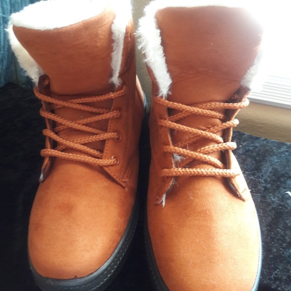 NWT SQL SUEDE HIKING BOOTS - Picture 1 of 7
